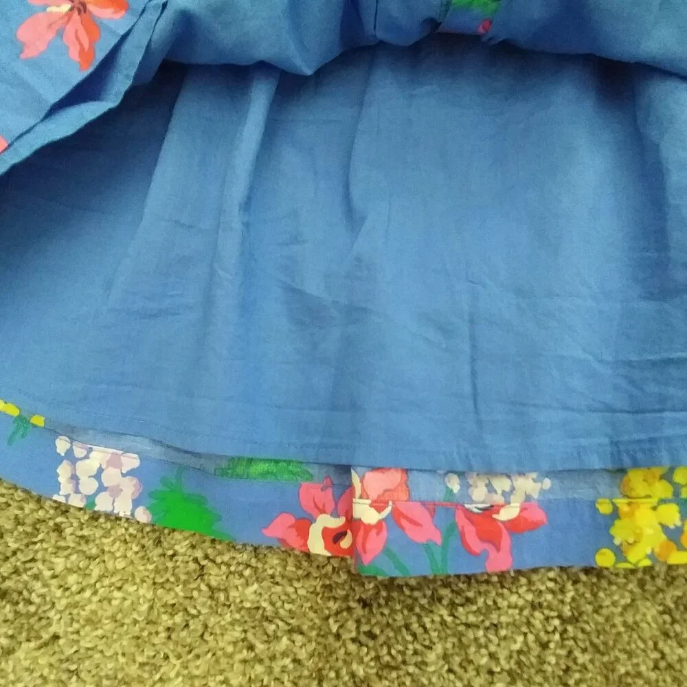 Gap Girls Flowered Skirt XL 12. Condition is 